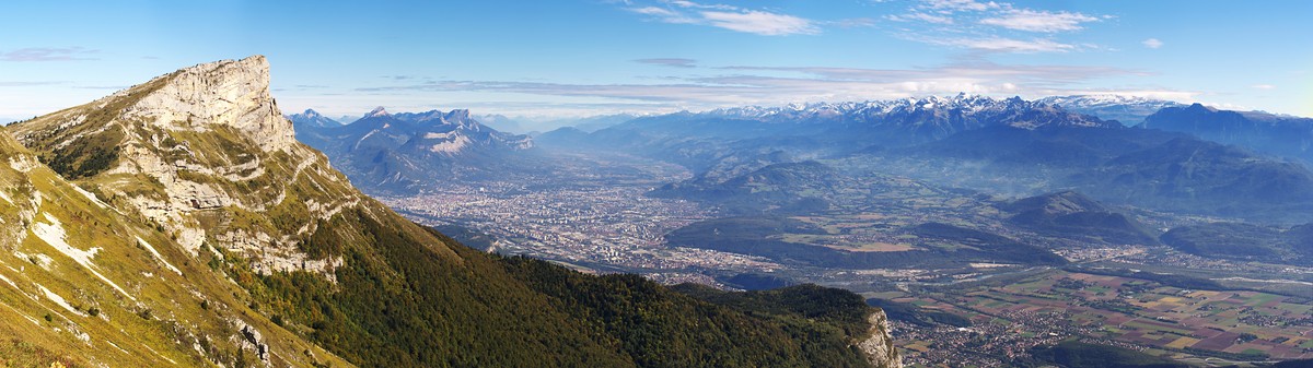 [20101002_120958_ColArcGrenoblePano_.jpg]
Grenoble seen from the Arc col.