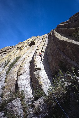 [DevilTowerBonhomme.jpg]
That's me followed by Roberta and Laurent on Bonhomme Variation, a nice 5.8. As Euro face climbers, it was their first crack ever ! Not the easiest introduction.