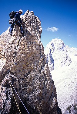 [TetonCaveCrackSummit.jpg]
Summit of Cave Crack