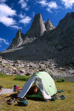 [WindRiverCamping.jpg]
Camping in the Cirque of the Towers.