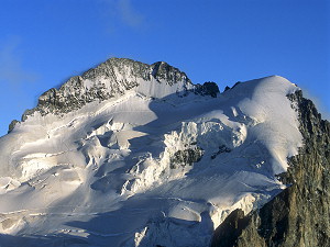 Evening on the Barre des Écrins as seen from Roche Faurio