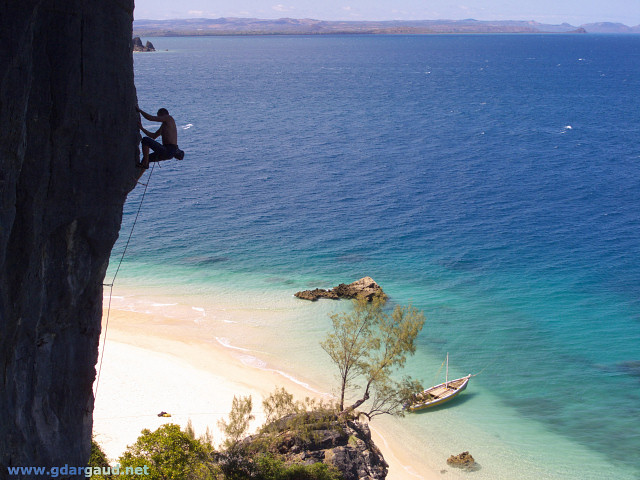 [20081006_095713_SeaClimbing.jpg]
Climbing 'L'iles au tresor' (6b+) on the island of Nosy Anjombalova