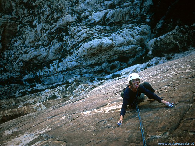 [RockWarrior.jpg]
Here comes the Rock Warrior, Red Rocks, Nevada.