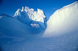 Ice020 - Arch iceberg