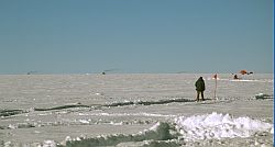 DomeC_TraverseWait - Traverse arriving in Dome C, Dome C 1998