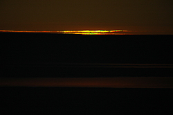 20050927-183039-SunGreenFlash - Green flash of the sun.