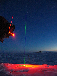 20051003_003_LidarRed - Lidar shooting its laser beam into the polar night.