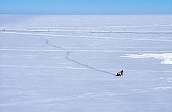 SnowmachineFaraway - Snowmachine on the high antarctic plateau.