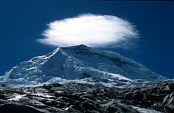 HuascaranS_Cloud - South face of Huascaran (the Escudo route), Peru 1996