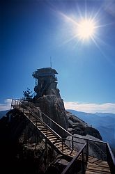 NeedlesObservatory - Fire observatory in the California Needles, California, 2003
[ Click to go to the page where that image comes from ]