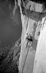 Salathe_BW32_BelayBelowRoof2 - Jenny at the hanging belay below roof. Salathé Wall, El Capitan, Yosemite, 2003
[ Click to go to the page where that image comes from ]