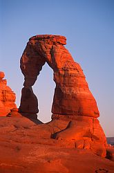 DelicateArchRed - Delicate Arch, Arches NP, Moab, Utah
[ Click to go to the page where that image comes from ]