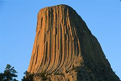 DevilTowerSouthFace - South face of Devil's Tower, Wyoming, 2002
[ Click to go to the page where that image comes from ]