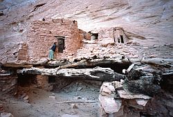 OpenKiva - Anasazie ruins in Grand Gulch, Utah
[ Click to go to the page where that image comes from ]