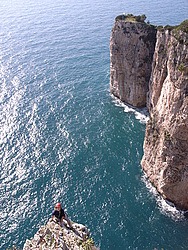 20060218_0361_Gaeta - Climbing above the sea at Gaeta, Italy.