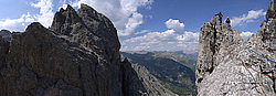 20060614_TenailleSummitPano - Summit of the Tenailles de Montbrison, Oisans.
[ Click to go to the page where that image comes from ]