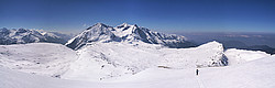 20070407-GalbertPano_ - The long climb up the Grand Galbert, along 'La Jasse' and 'La Sea'. Excellent transformed snow. The Taillefer dominates the horizon.
[ Click to go to the page where that image comes from ]