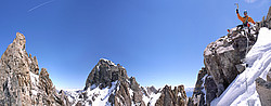 20070518-EmeraudeSummitPano_ - Summit of the Emeraude gully. From the top of the gully, still a long way from the true summit of Ailefroide, two rappels take you to the Ailefroide glacier and a short climb up shit rock to the Glacier Noir pass. Then 400m down a 50° slope that make you wish you had your skis with you.
[ Click to go to the page where that image comes from ]