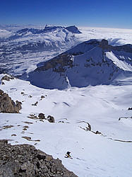 20080217_130738_GdFerrandSki - Skiing down the upper slope of the Grand Ferrand.