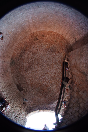 [20070829_181344_DubroWalls.jpg]
Inside of the Minceta tower.