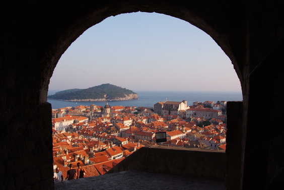 [20070829_181756_DubroWalls.jpg]
Old town seen from inside Minceta tower.